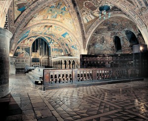 Assisi_Altare_Basilica_inferiore